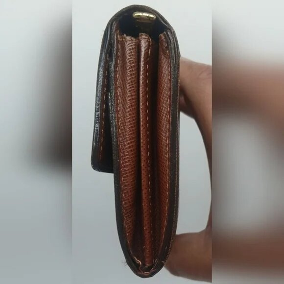 Louis Vuitton Sarah Wallet with COA​​ - Picture 2 of 16